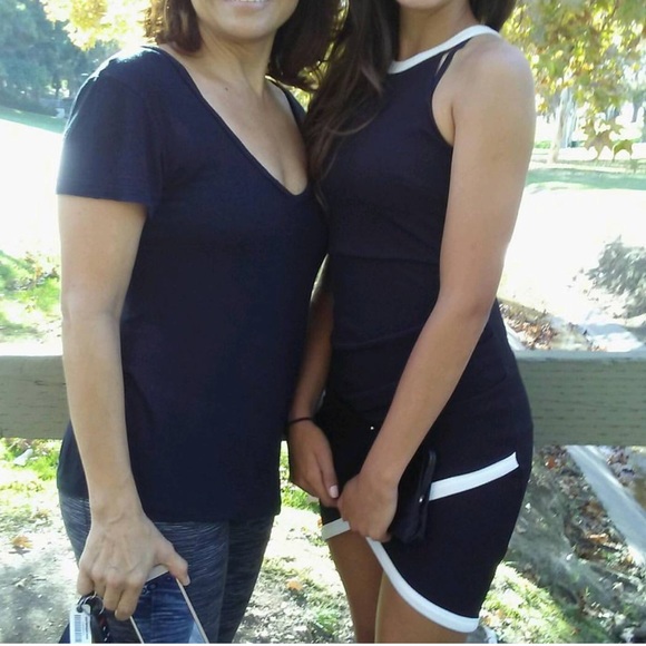 Formal or party dress - Picture 2 of 3